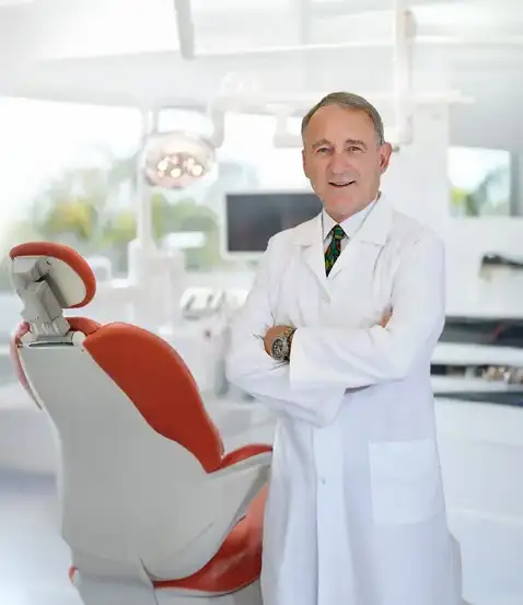 Dr Tihomir Komadina