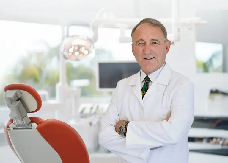 Dr Tihomir Komadina